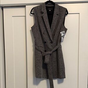 NWT Black and White Tweed Sleeveless Vest